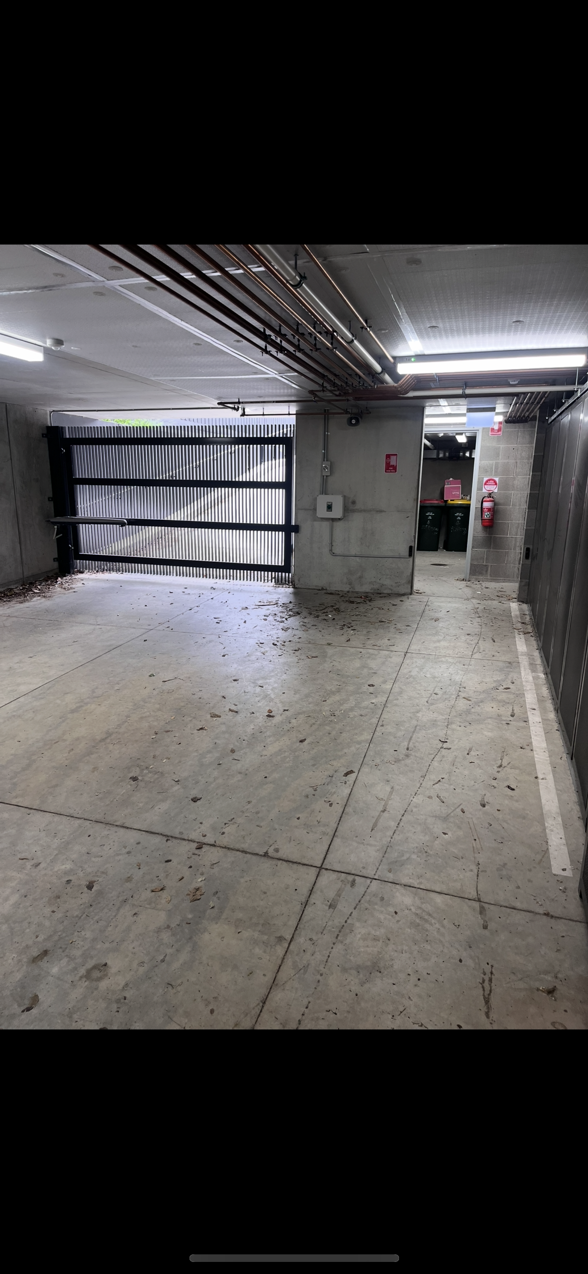 Melbourne strata common area before cleaning by Conlans
